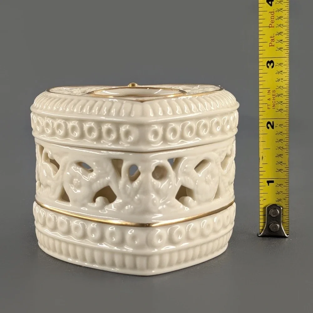 PartyLite Thanks from the Heart 2002 Ceramic Heart Candle Holder Gold Trim